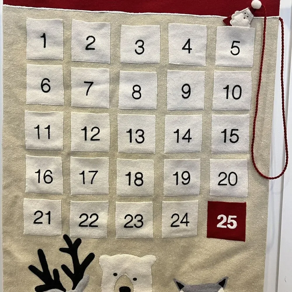 Crate & Barrel 2022 Wool Christmas Advent Calendar Polar Bear Fox Reindeer 33”x2